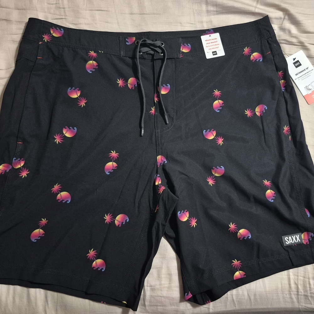 SAXX Men's Betawave 2n1 Black Swim Shorts with Tropical Print